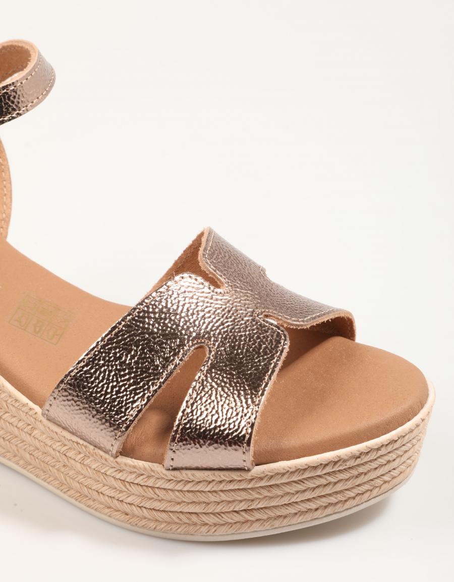 SANDALIAS REBECCA HOPE 5720 en color Bronce