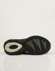 ZAPATILLAS LACOSTE L003 NEO SHOT 225 6 SMA en color Negro