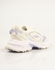 ZAPATILLAS LACOSTE L003 NEO SHOT 225 3 SFA en color Beige
