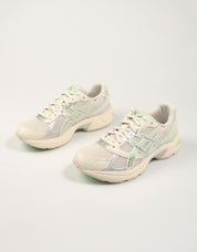 ZAPATILLAS ASICS GEL 1130 en color Gris