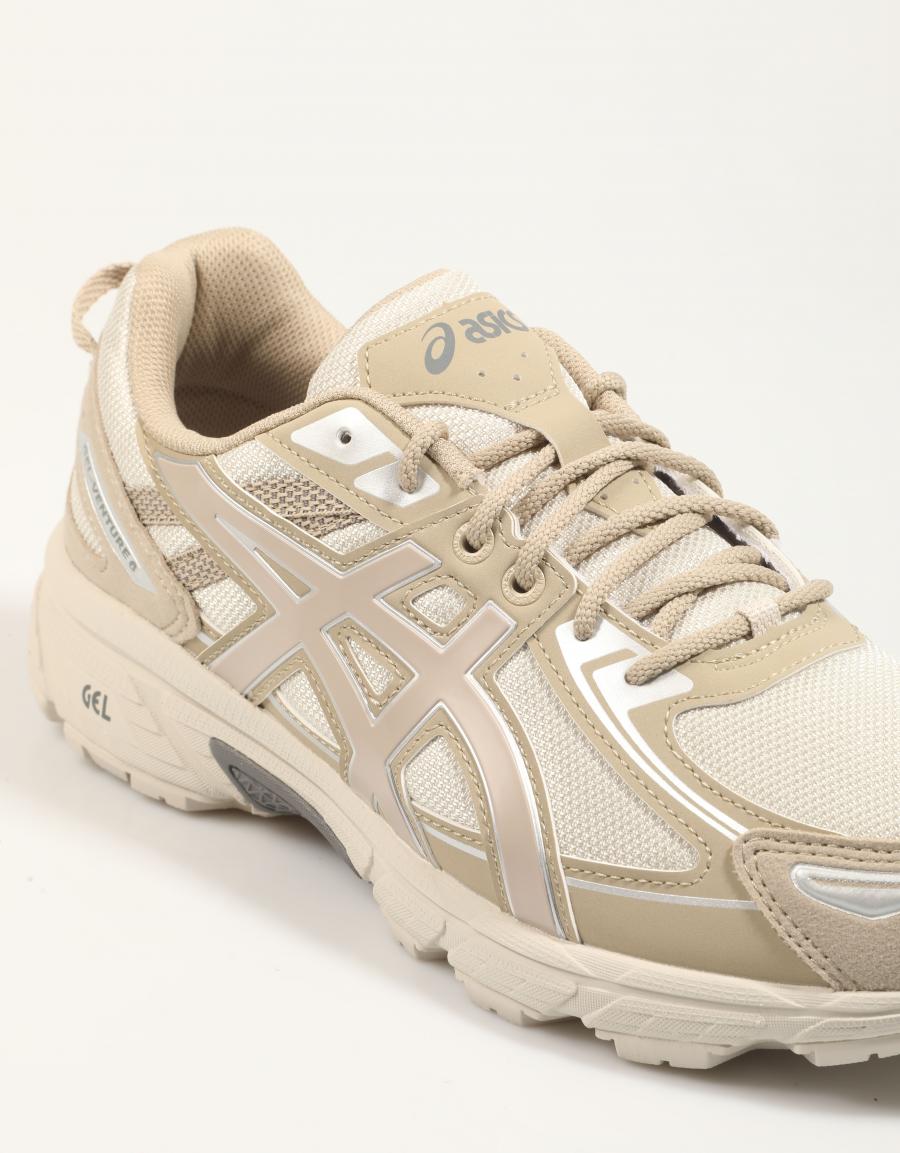 ZAPATILLAS ASICS GEL VENTURE 6 en color Beige