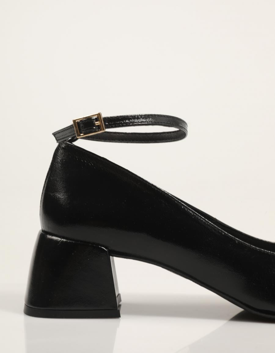 ZAPATOS REBECCA HOPE 2735G en color Negro