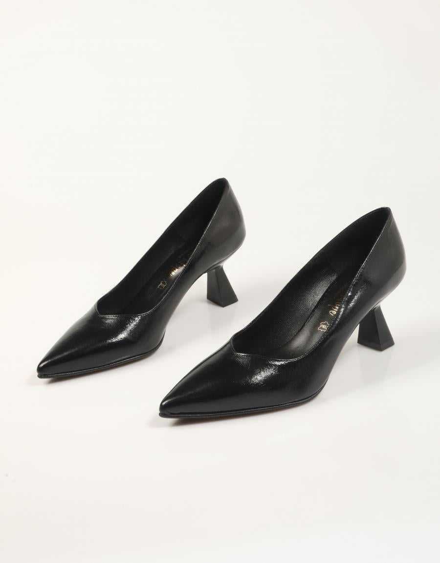 ZAPATOS REBECCA HOPE 2333B en color Negro