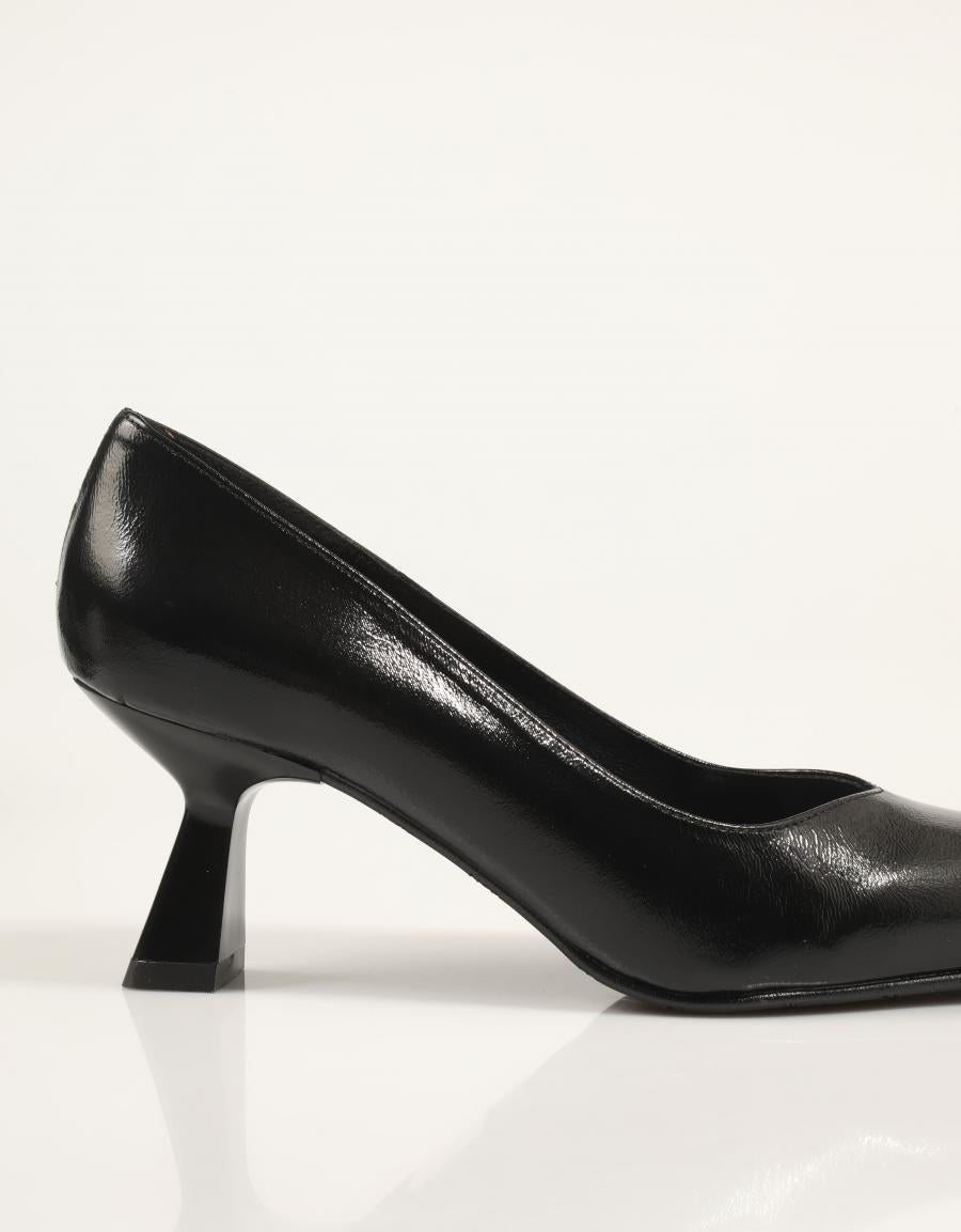ZAPATOS REBECCA HOPE 2333B en color Negro