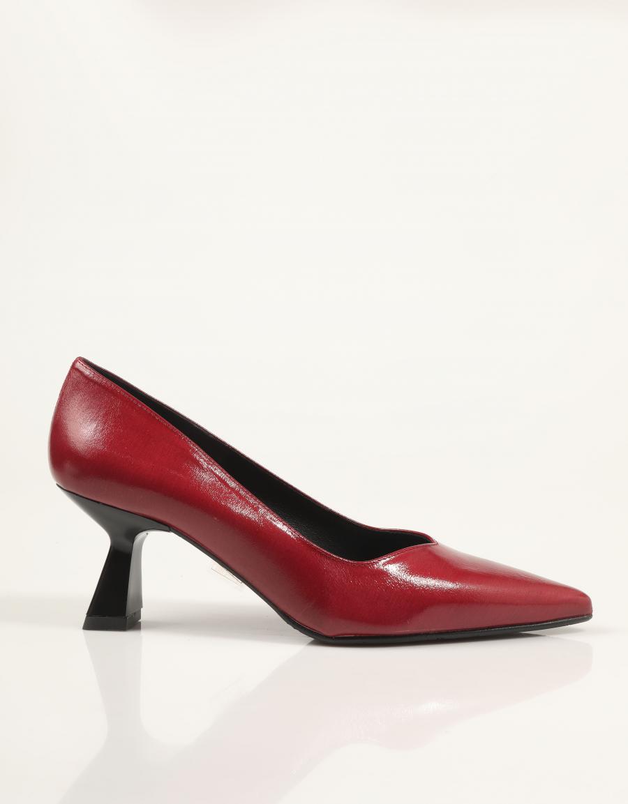 ZAPATOS REBECCA HOPE 2333B en color Burdeos