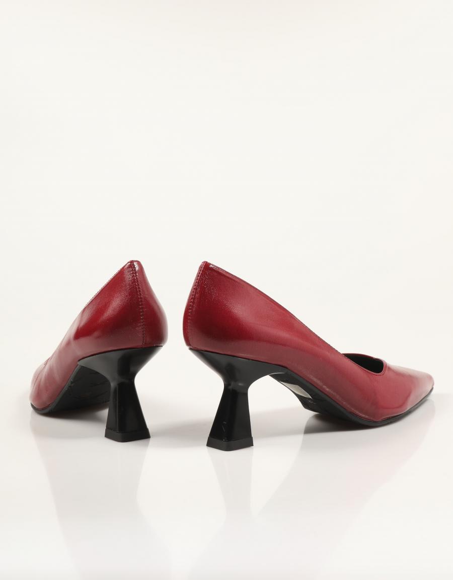 ZAPATOS REBECCA HOPE 2333B en color Burdeos