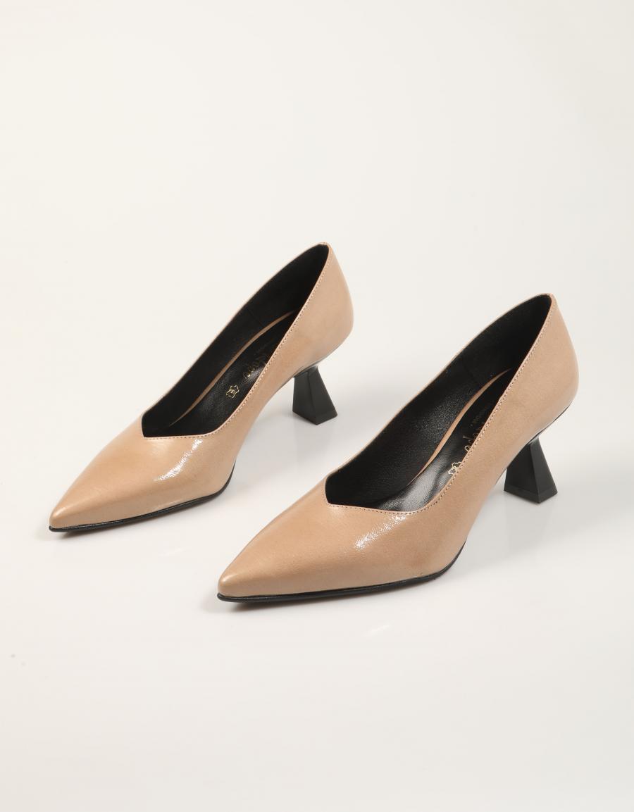 ZAPATOS REBECCA HOPE 2333B en color Beige