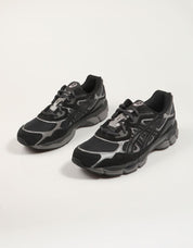 ZAPATILLAS ASICS GER NYC en color Negro