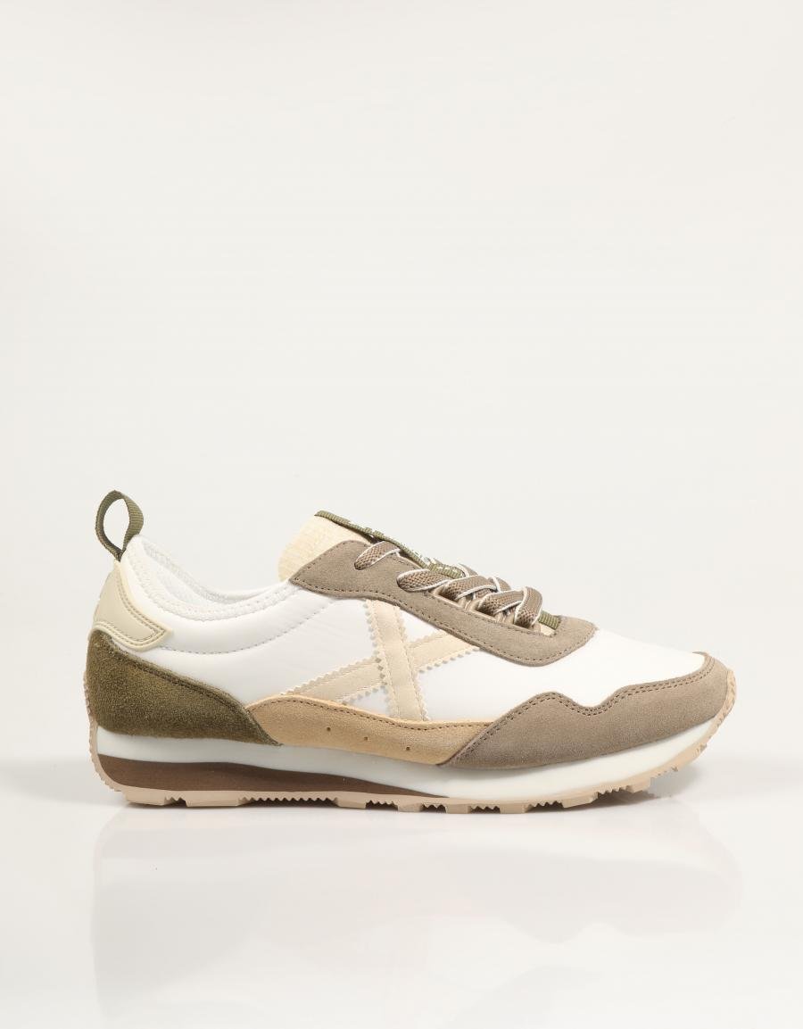 ZAPATILLAS MUNICH UM WM en color Beige