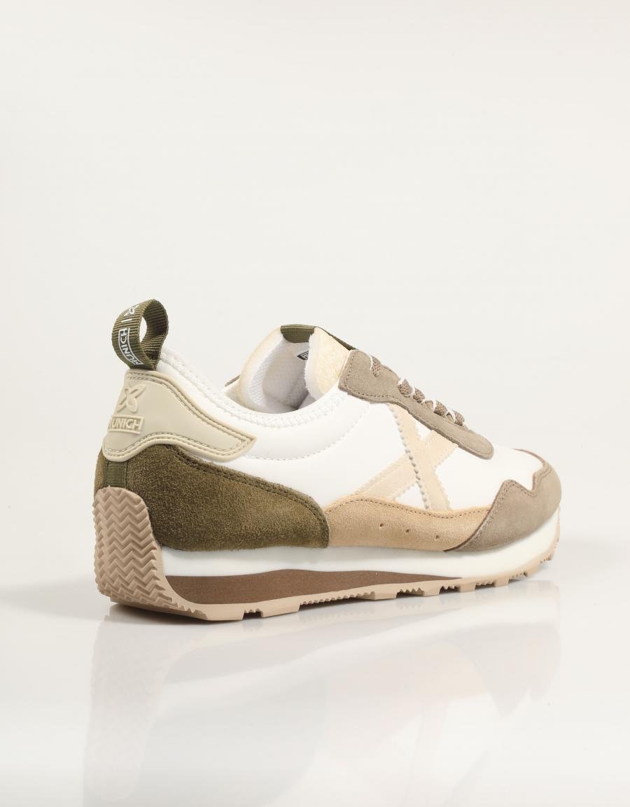 ZAPATILLAS MUNICH UM WM en color Beige