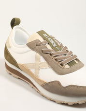ZAPATILLAS MUNICH UM WM en color Beige