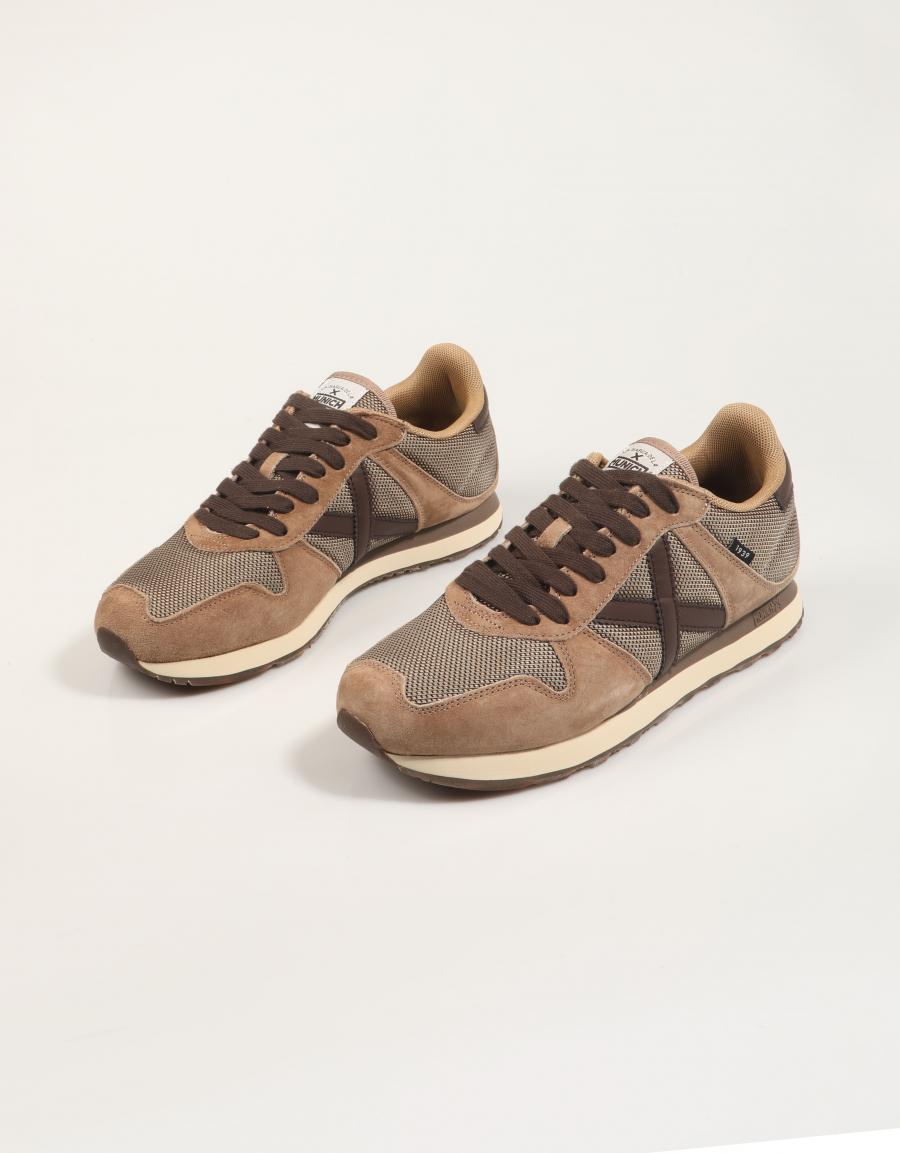ZAPATILLAS MUNICH MASSANA CLASSIC en color Marron