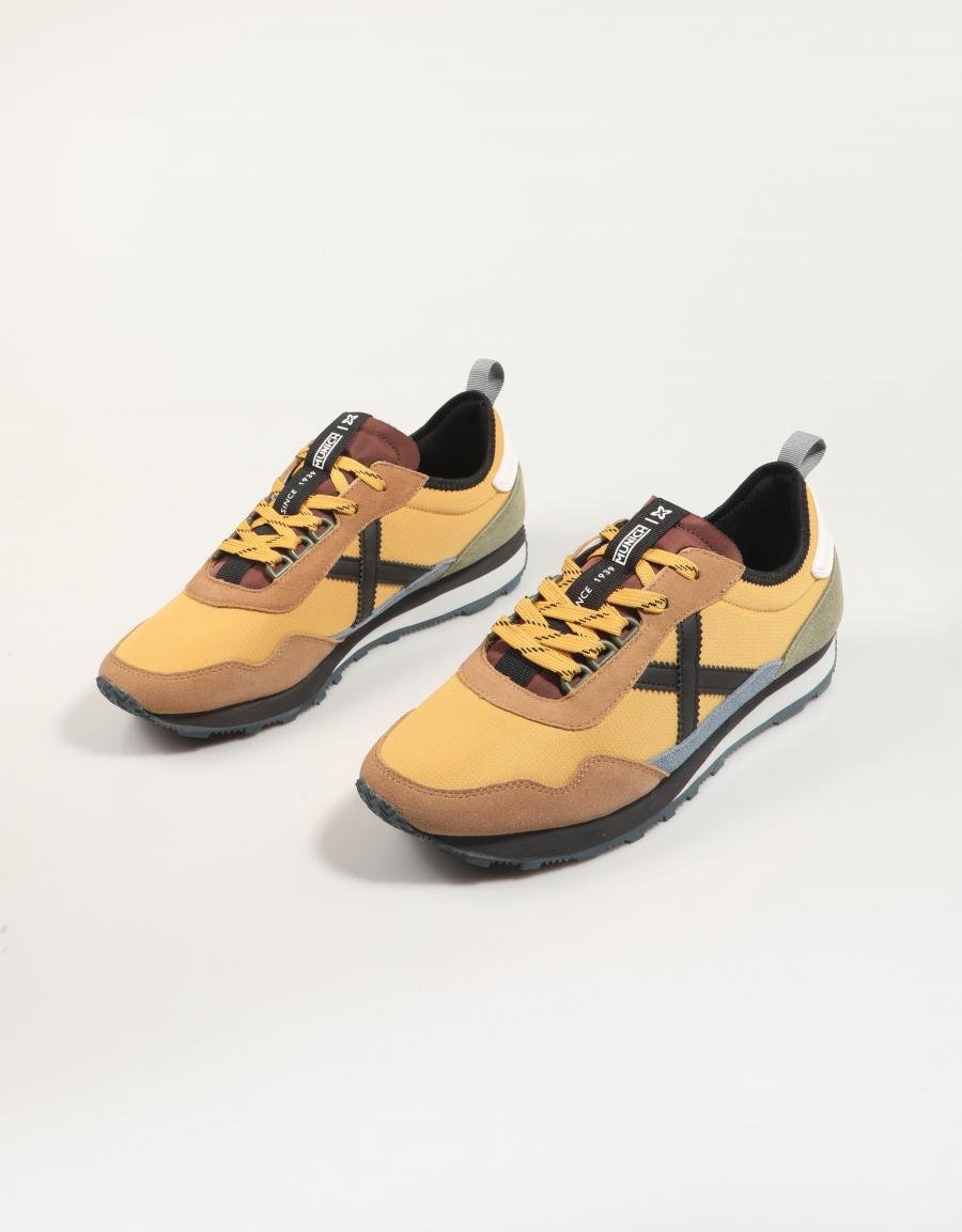 ZAPATILLAS MUNICH UM en color Amarillo