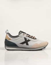 ZAPATILLAS MUNICH UM en color Gris