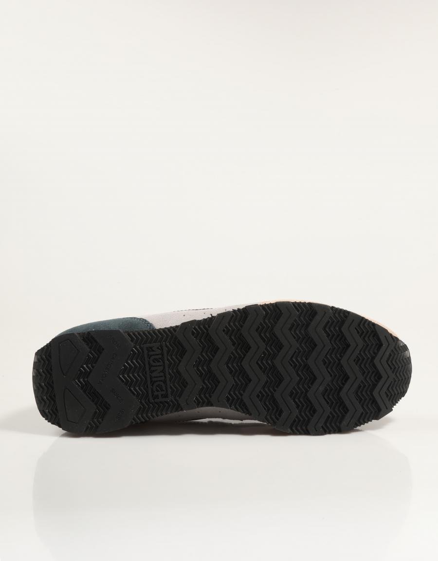 ZAPATILLAS MUNICH UM en color Gris