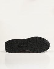 ZAPATILLAS MUNICH NEW SAPPORO en color Negro