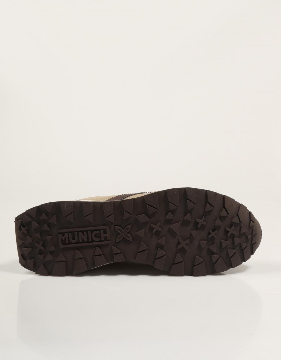 ZAPATILLAS MUNICH NEW SAPPORO en color Beige