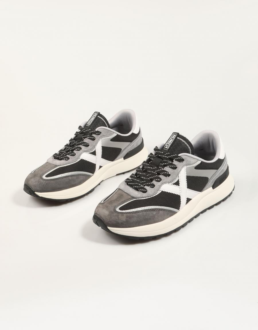 ZAPATILLAS MUNICH DYNAMIX en color Negro