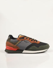 ZAPATILLAS PEPE JEANS LONDON MOOD M PMS400012 en color Kaki