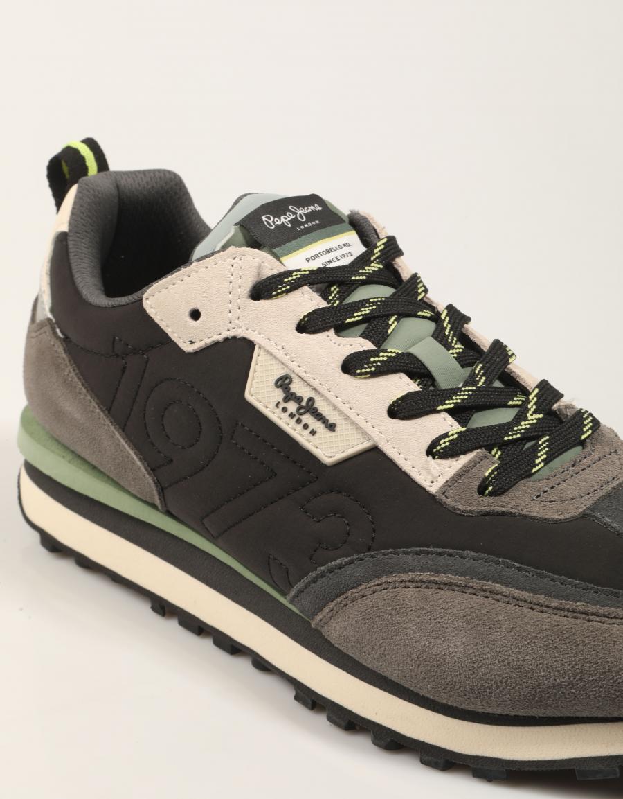 ZAPATILLAS PEPE JEANS FOSTER en color Negro
