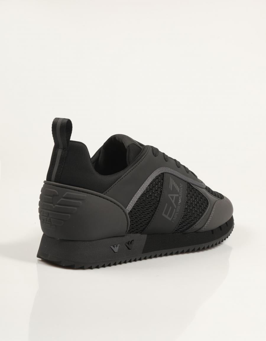 ZAPATILLAS ARMANI EA7 ZAPATILLA MALLA en color Negro