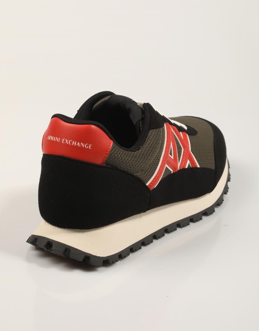 ZAPATILLAS ARMANI EXCHANGE SNEAKER DROP MICROSUEDE MESH en color Kaki
