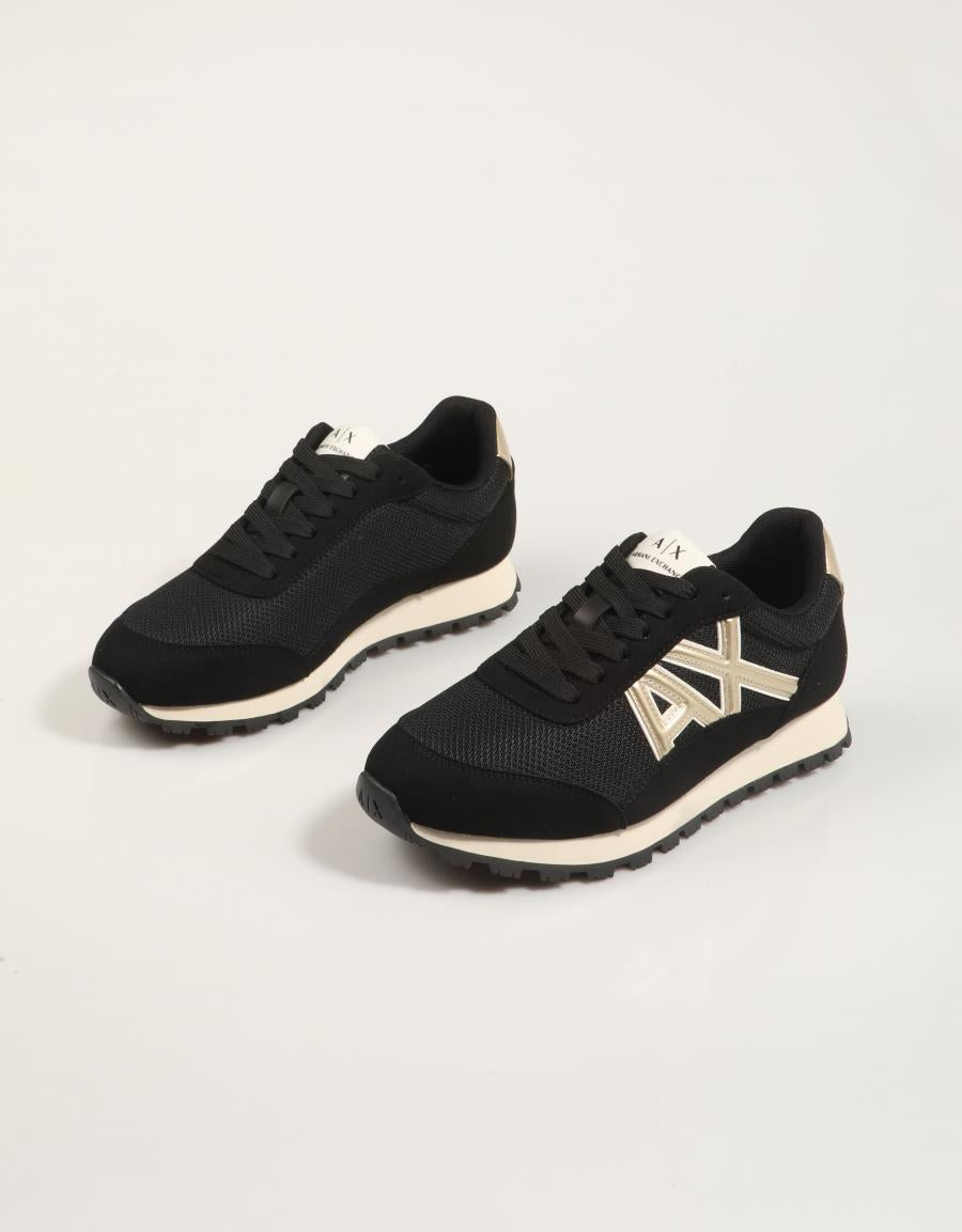 ZAPATILLAS ARMANI EXCHANGE SNEAKER DROP MICRO en color Negro