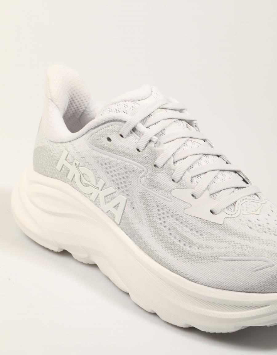 ZAPATILLAS HOKA CLIFTON 10 WOMAN en color Gris