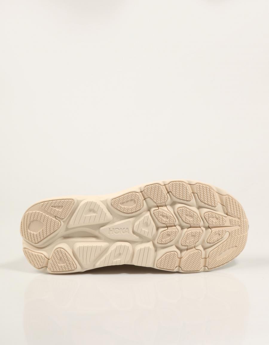 ZAPATILLAS HOKA CLIFTON 10 WOMAN en color Beige