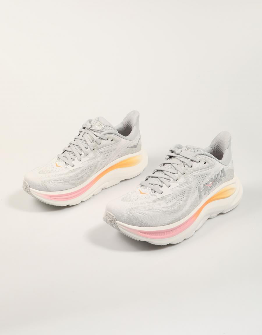 ZAPATILLAS HOKA CLIFTON 10 en color Gris