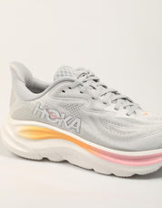 ZAPATILLAS HOKA CLIFTON 10 en color Gris