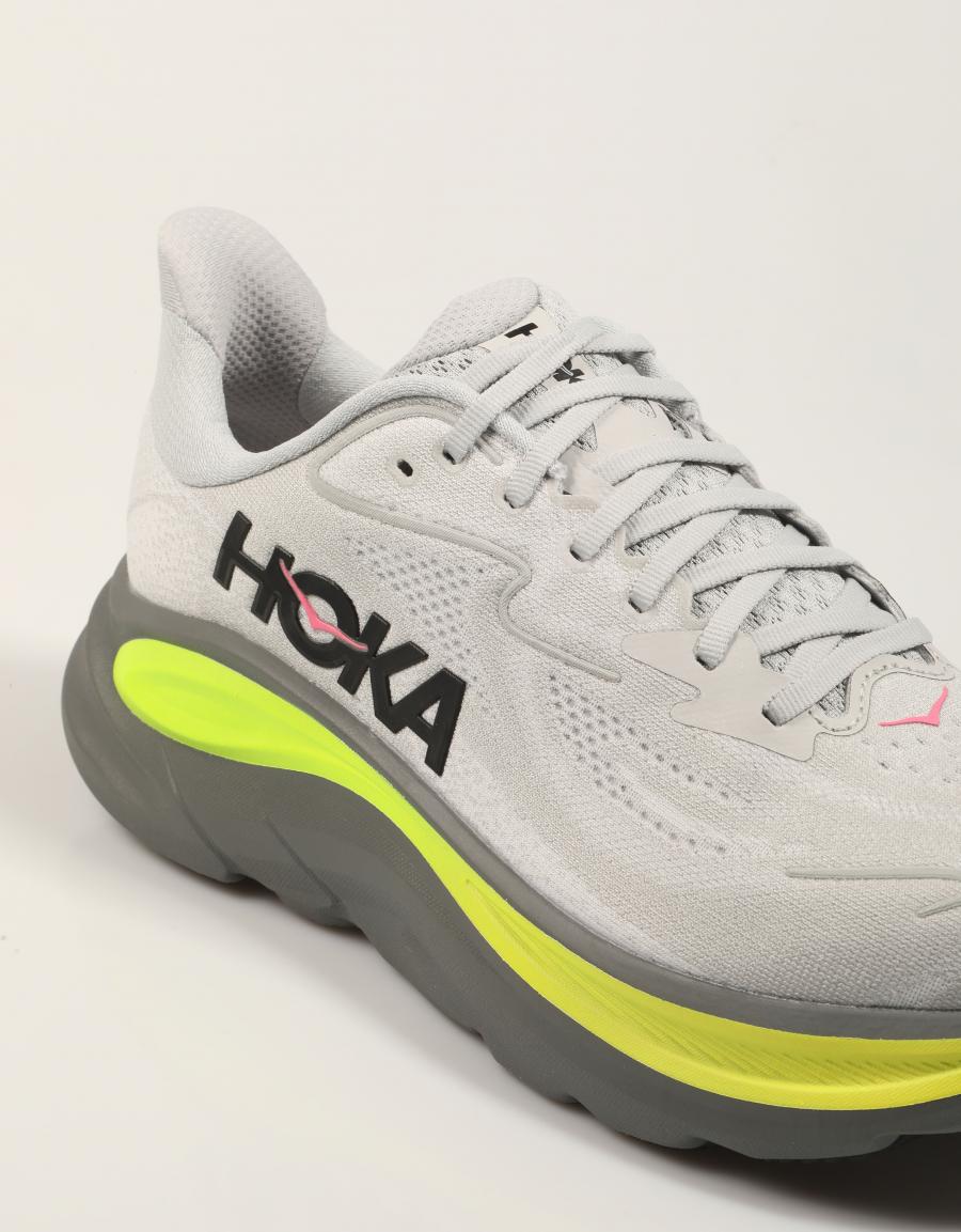 ZAPATILLAS HOKA CLIFTON 10 en color Gris