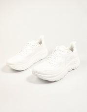 ZAPATILLAS HOKA CLIFTON 10 en color Blanco