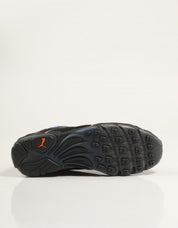 ZAPATILLAS PUMA INHALE en color Negro