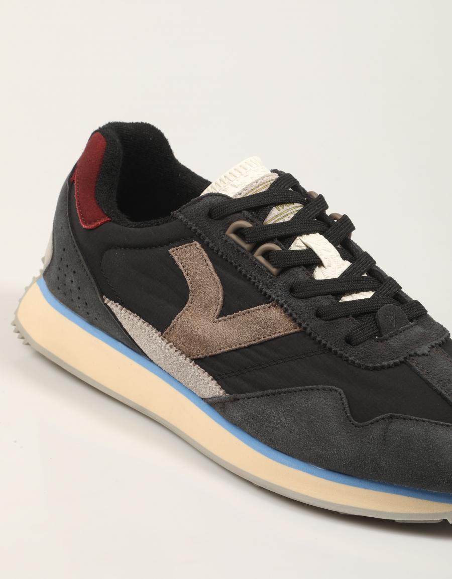 ZAPATILLAS VICTORIA 8812100 en color Negro