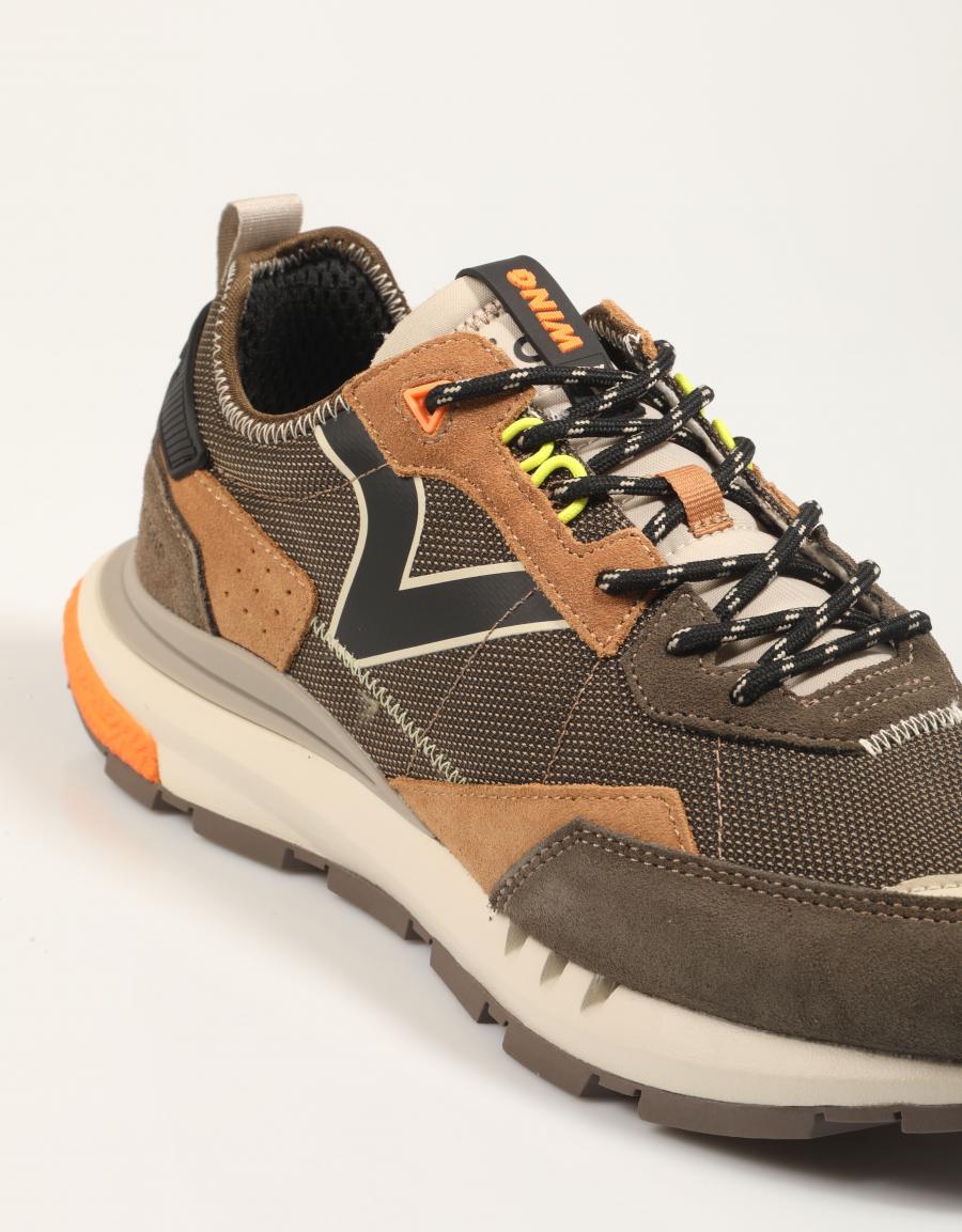 ZAPATILLAS VICTORIA WING EVO TECH 8811104 en color Marron