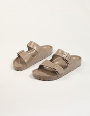 CHANCLAS BIRKENSTOCK ARIZONA en color Taupe