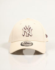GORRA NEW ERA 9FORTY en color Beige