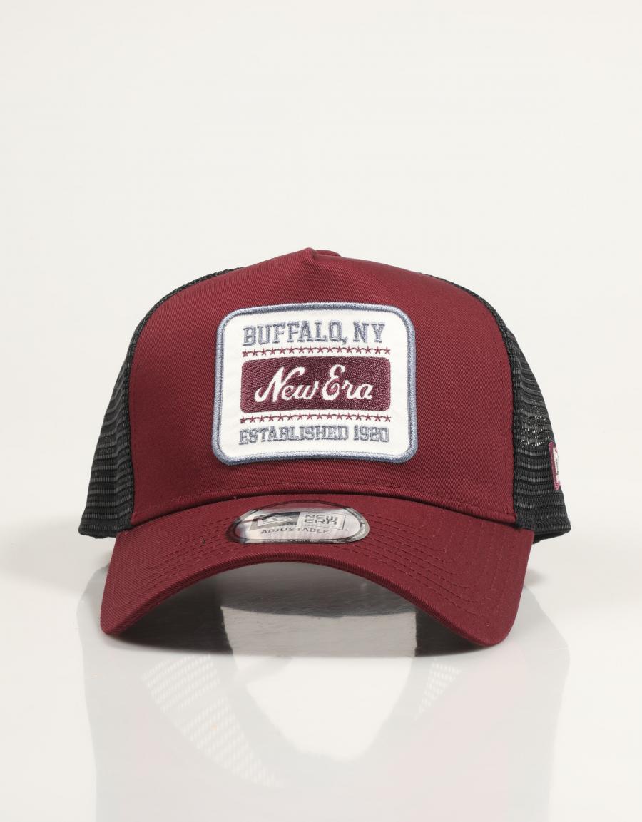 GORRA NEW ERA TRUCKER en color Burdeos