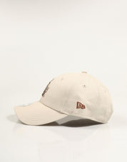 GORRA NEW ERA 9FORTY en color Beige