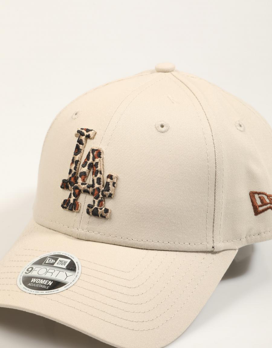 GORRA NEW ERA 9FORTY en color Beige