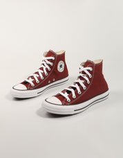 ZAPATILLAS CONVERSE CHUCK TAYLOR ALL STAR en color Burdeos