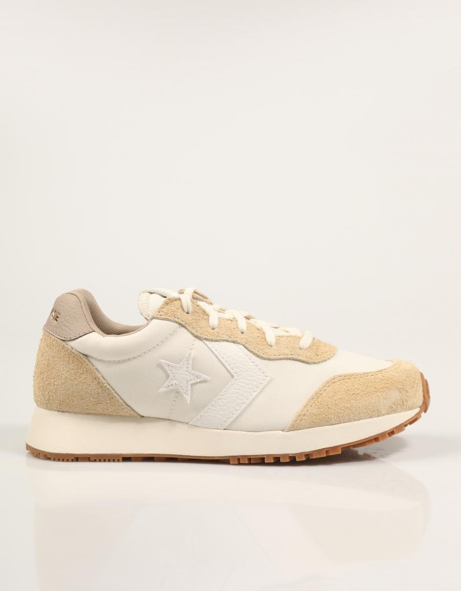 ZAPATILLAS CONVERSE OMEGA TRAINER en color Beige
