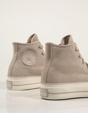 ZAPATILLAS CONVERSE CHUCK TAYLOR ALL STAR LIFT en color Beige