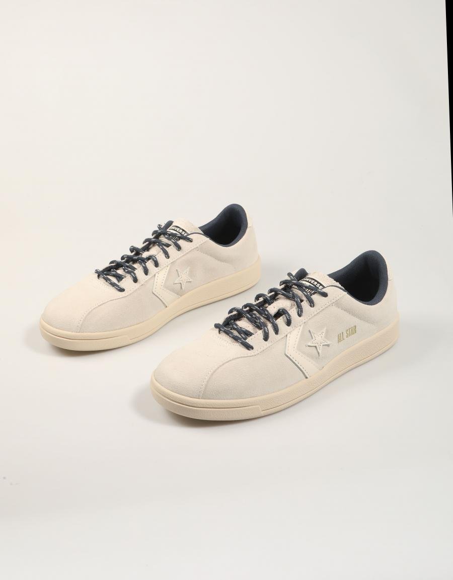 ZAPATILLAS CONVERSE ALL STAR CLASSIC TRAINER en color Beige