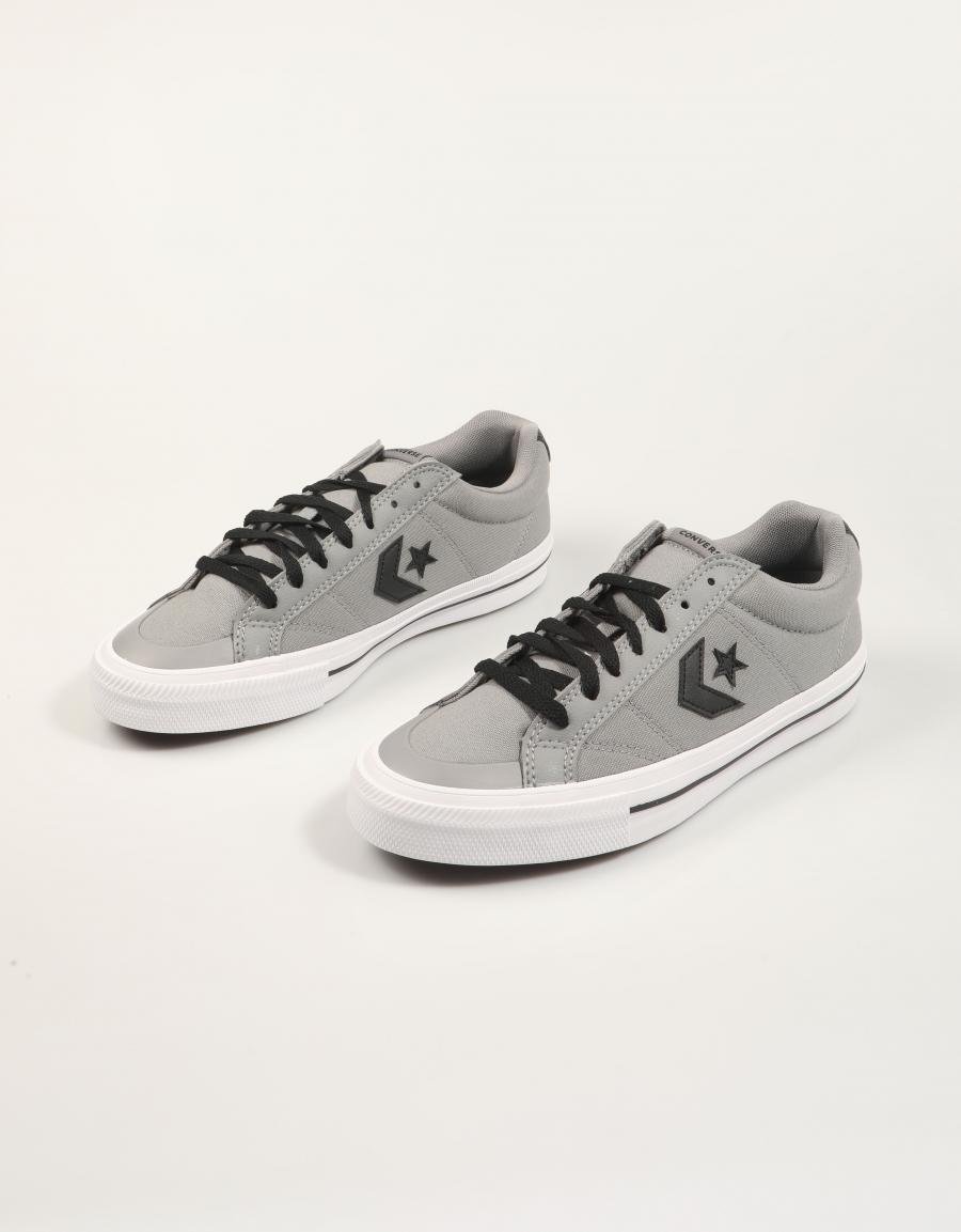 ZAPATILLAS CONVERSE SPORT CASUAL en color Gris