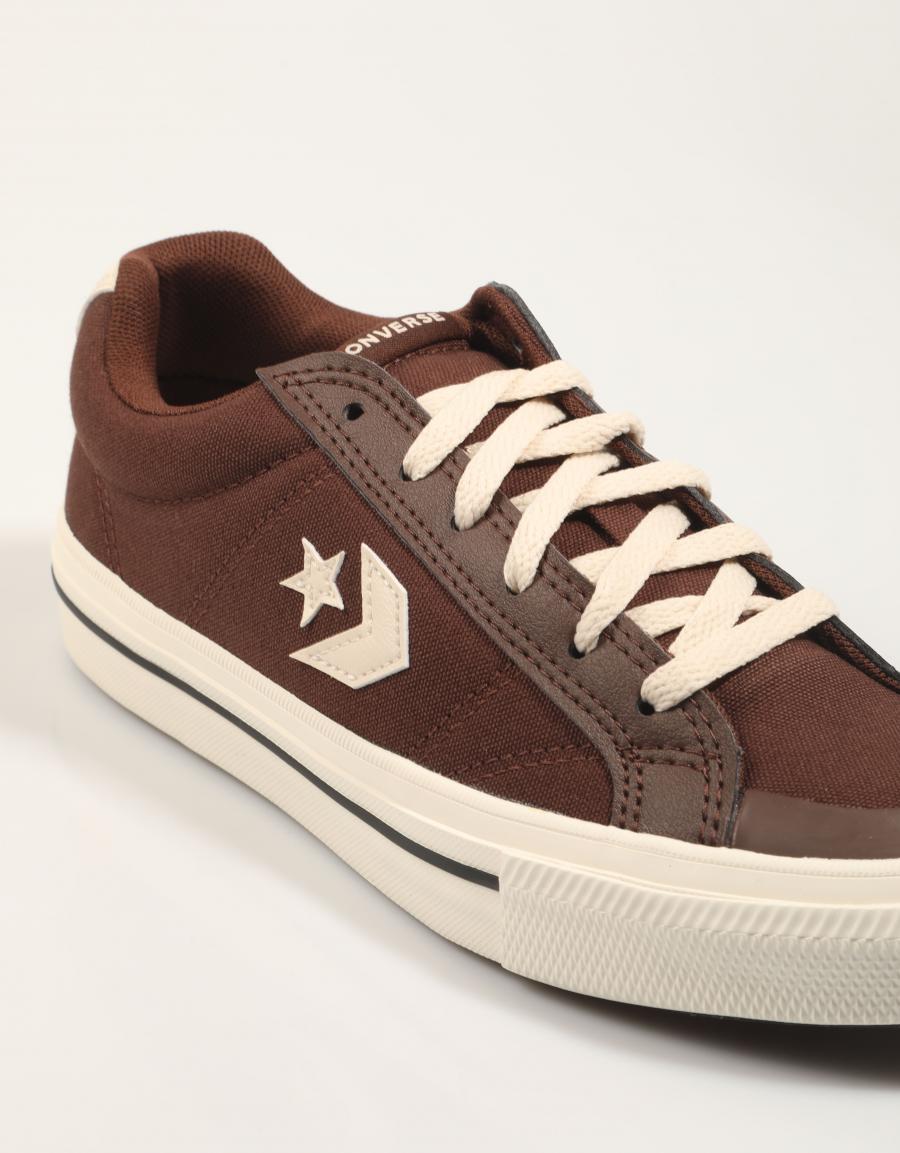 ZAPATILLAS CONVERSE SPORT CASUAL en color Marron