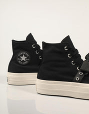 ZAPATILLAS CONVERSE CHUCK TAYLOR ALL STAR LIFT en color Negro