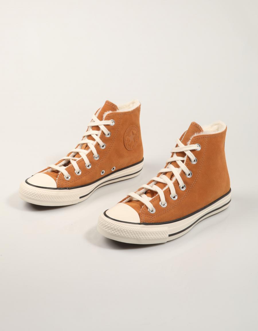 ZAPATILLAS CONVERSE CHUCK TAYLOR ALL STAR en color Cuero