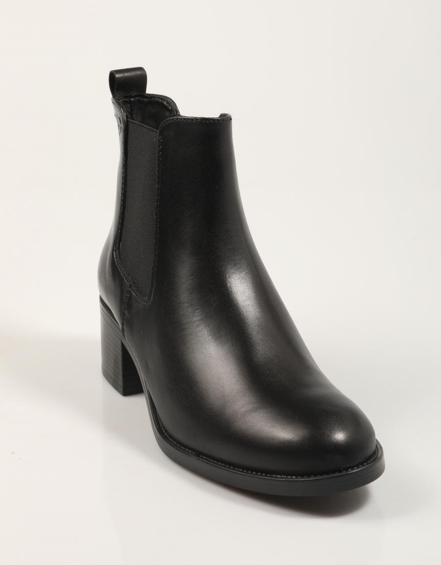 BOTINES TAMARIS 25026-41 en color Negro